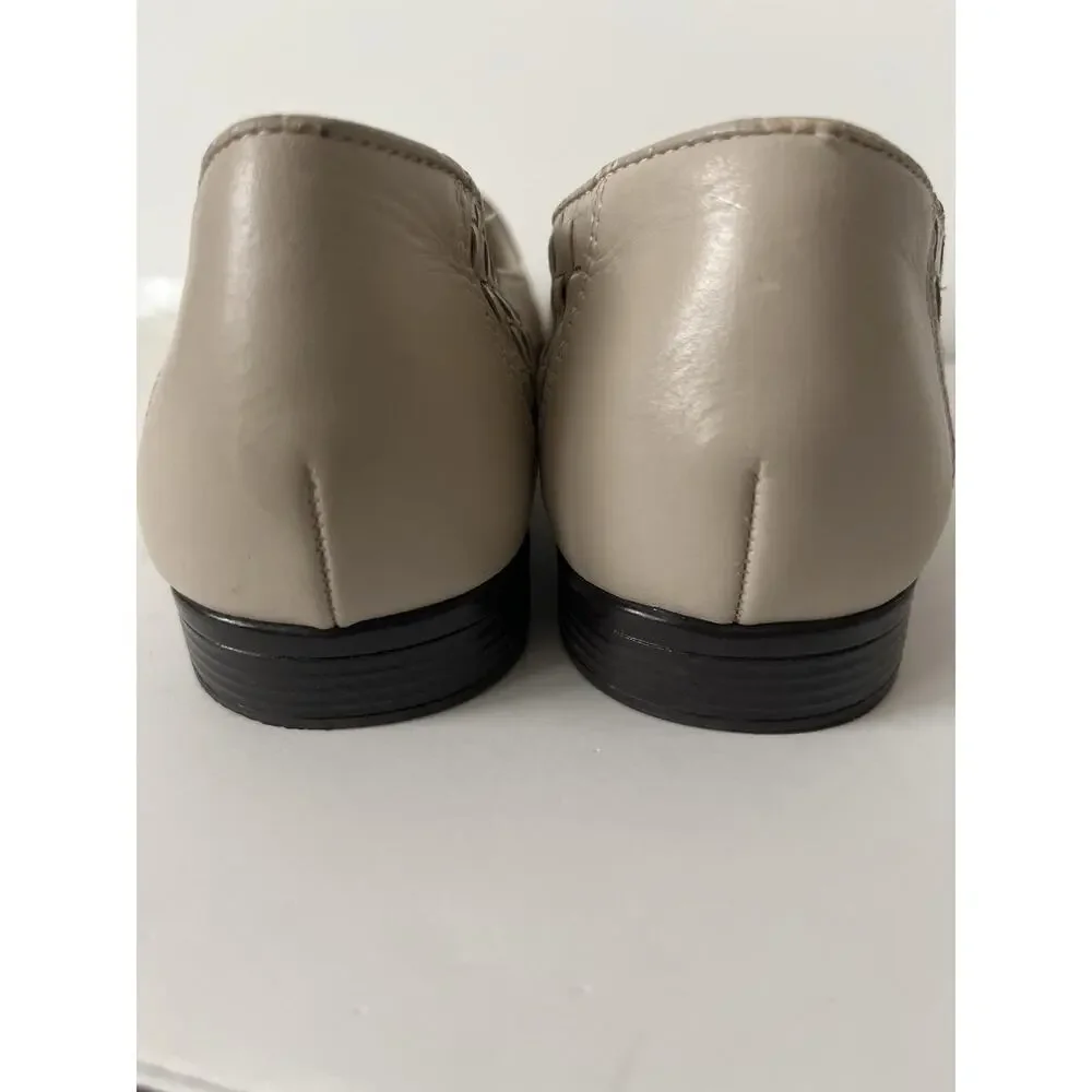 Trotters Loafers Womens Size 7.5 M Beige Leather Slip On Comfort Flats